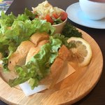 Yorozu Cafe Rakura - 