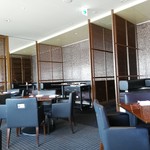 Restaurant & Bar Level 36 - 