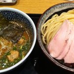 麺屋一燈 - チャーシュー濃厚魚介つけ麺950円+中盛50円　2011.06