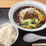 担々麺の店 まるたん。 - 冷やし担々麺黒ゴマ880円+4辛90円+半ライス(スタンプ2個で無料)