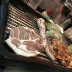 Korean Yakiniku Tonton - 