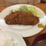 つか家 - とんかつ定食¥750