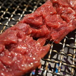 焼肉冷麺やまなか家 - 壺カルビの塩のアップ