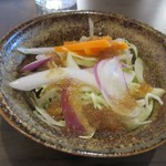 ステーキワインハウス和牛香 - セットのサラダは野菜中心のミニサラダです。
