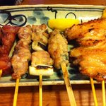 Ganso Yakitori Kushi Hatchin Ichigaya Eki Mae Ten - 1本ずつ各種塩で