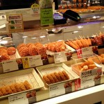 Kobe Croquette Ekyuto Higashinagawa Sausu Ten - 