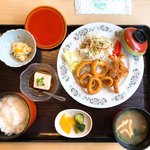 Miya San - 昼定食（800円税込み）イカのから揚げ