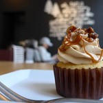 Zoe Cupcakes And Cafe - 