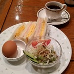 喫茶 あじさい - サンドモーニング（450円）