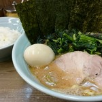 Toraibu - ラーメン、海苔、ほうれん草