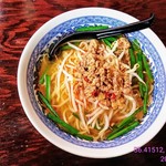 中華料理 八方客 - 先ずは台湾塩ラーメンを上から撮影‼️