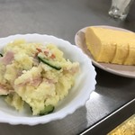 坪田酒店 - ポテサラと玉子焼き