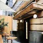 GREEN BAR Shinsaibashi Ten - 雨でかなり濡れてる