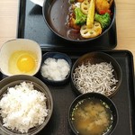 Yoshinoya Shichigosen Sakata Higashimachi Ten - しらすおろし定食390円が定期券使用し310円に。