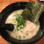 Hakata Tonkotsu Ramen Shirohige - 