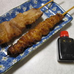 Yakitori no Ougiya Akita Shinkokudo Ten - ぽんじり（タレ）+豚バラ串（タレ）とお持ち帰り用タレ　141円+216円