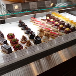 Patisserie Ravi,e relier - 