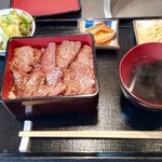 Yakiniku Meigetsu En Tagajo Ten - 