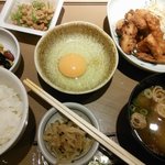 Yayoi Ken Esaka Ten - 納豆朝食＋イカのから揚げ　冷奴が消えた…いつの間に