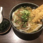 麺 和田や - 肉ごぼう天うどん大盛(780円)