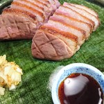 向井酒の店 - 料理写真:鴨ロース炭火焼