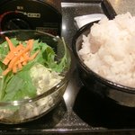 HANA - タッカルビ定食（ランチ）のライスとサラダ