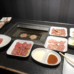 Horumo Yakiniku Hana - 