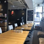 casual dining ta - 店内