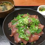 魚安食堂 - 本マグロ丼870円