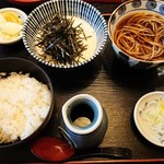 Soba Dokoro Fuku An - とろろご飯セット　温かい蕎麦