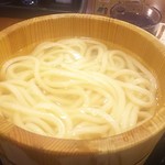 Marugame Seimen Okukyu Ten - 釜揚げうどん並290円 コロッケ110円