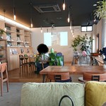 cafe R+INK - 店内の雰囲気