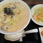 香蘭 - 牡蠣ラーメン　850円