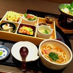 Yuzu An Takaoka Ten - 素敵！と一瞬思ってしまう枡形
                        内容は温かみゼロ