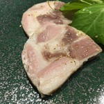 Melanger - 鳥取産の猪バラ肉のプレッセ　エンドウ豆の新芽添え