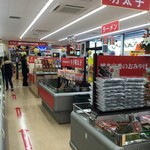 めかりパーキングエリア売店(上り線) - 店内