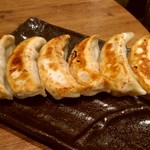 Nikujiru Gyoza no Dandadan Kawasaki Ten - 焼き餃子（460円）