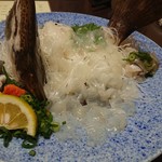 Yasuragi no Yado Yufu - ◎ヒラメ姿造り、この写真で即座に養殖と見抜けないといけません