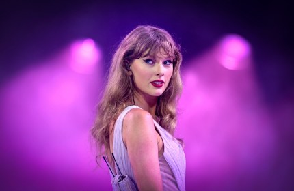 Taylor Swift cites ‘fears around AI’ as she endorses the Democratic ticket