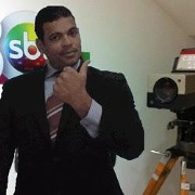 Robson Brazzis Jornalista Rdialista e Apresentador de Rádio e TV.jpg