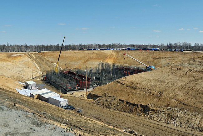 Construction du pas de tir des fusées Soyouz.