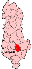 Mapa koja pokazuje distrikt Skrapar u okviru Albanije
