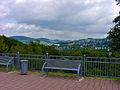 Blick von der Sperrmauer auf Meschede