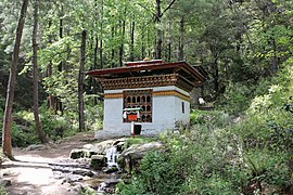 Paro Taktsang trail 08.jpg