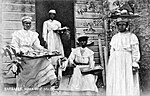 Gambar mini seharga Gambar:Barbados - Sugar Cake Sellers.jpg