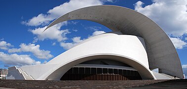 Auditorio de Tenerife em Santa Cruz de Tenerife por Santiago Calatrava, 2003