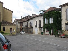 Lupiac - rue.JPG