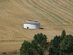 Montealegre paisaje con palomar ni.jpg