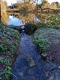 Thumbnail for File:Sheephill pond sluice 2021.jpg