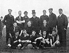 L'équipe de football du Standard Athletic Club en 1898.